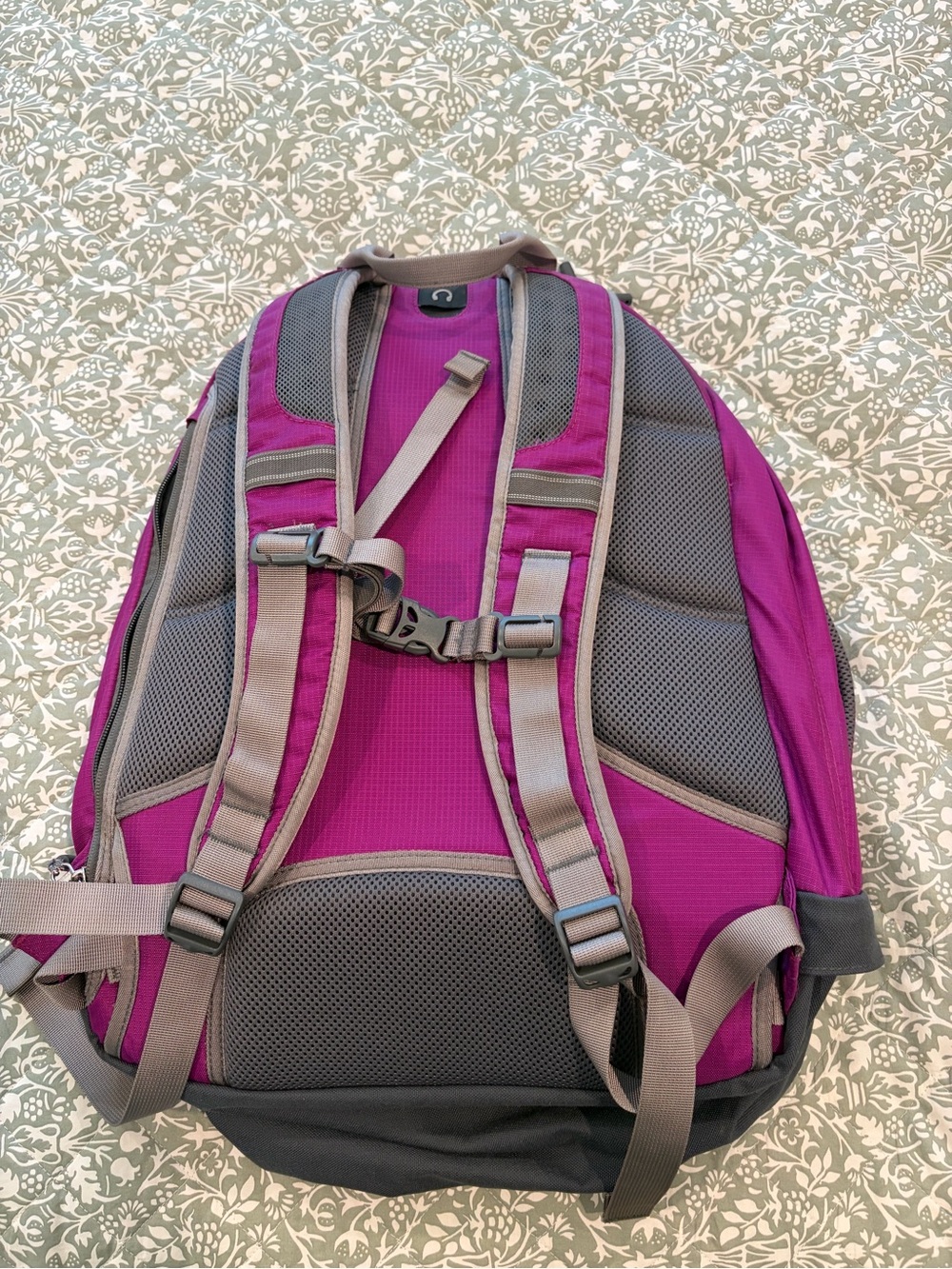 L L Bean backpack - Picture 2 of 9